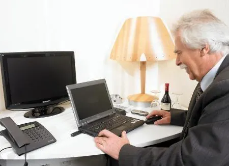 호텔 Loewenguth - Freundliche Gemuetliche Budget 3*